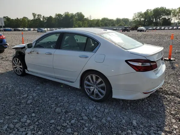 1HGCR3F95HA014414 2017 HONDA ACCORD - Image 2