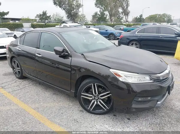 1HGCR3F95HA014512 2017 HONDA ACCORD - Image 1