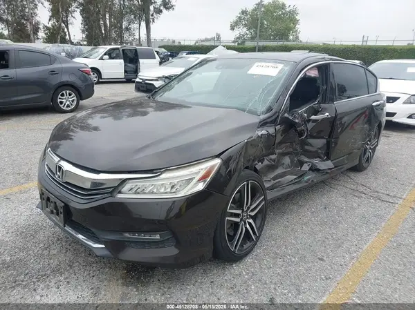 1HGCR3F95HA014512 2017 HONDA ACCORD - Image 2