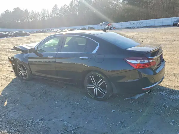1HGCR3F95HA040639 2017 HONDA ACCORD - Image 2
