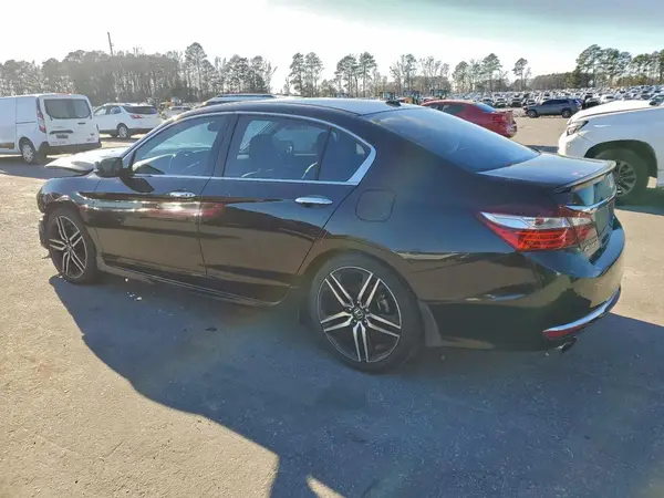 1HGCR3F95HA043539 2017 HONDA ACCORD - Image 2