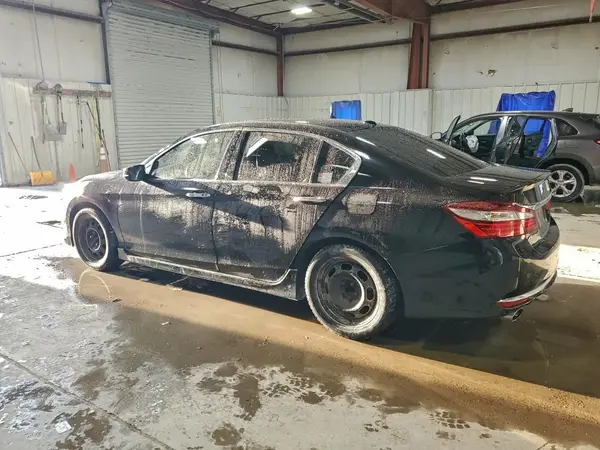 1HGCR3F95HA045629 2017 HONDA ACCORD - Image 2