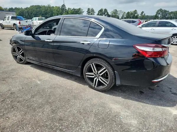 1HGCR3F96GA010807 2016 HONDA ACCORD - Image 2