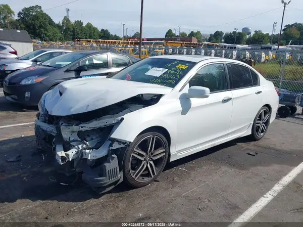 1HGCR3F96GA027770 2016 HONDA ACCORD - Image 2