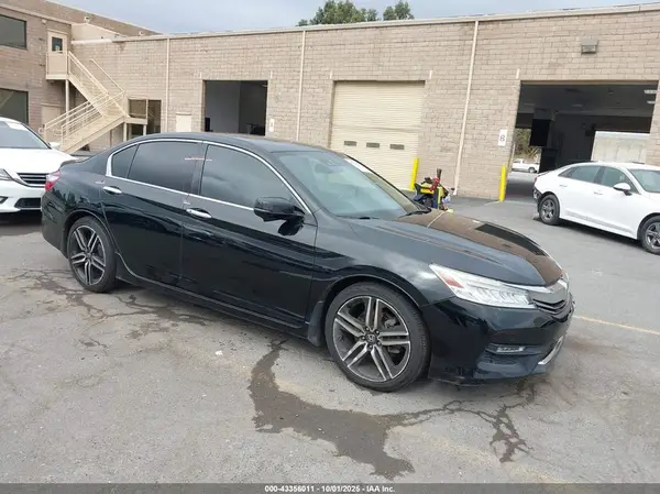 1HGCR3F96HA008167 2017 HONDA ACCORD - Image 1
