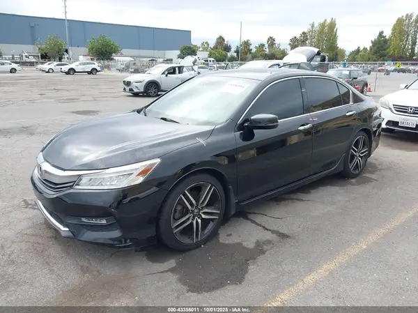 1HGCR3F96HA008167 2017 HONDA ACCORD - Image 2