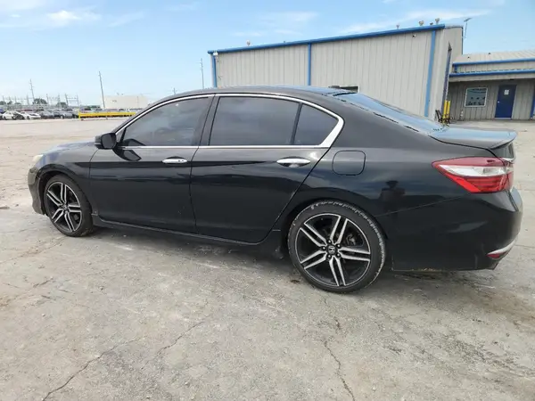 1HGCR3F96HA013062 2017 HONDA ACCORD - Image 2