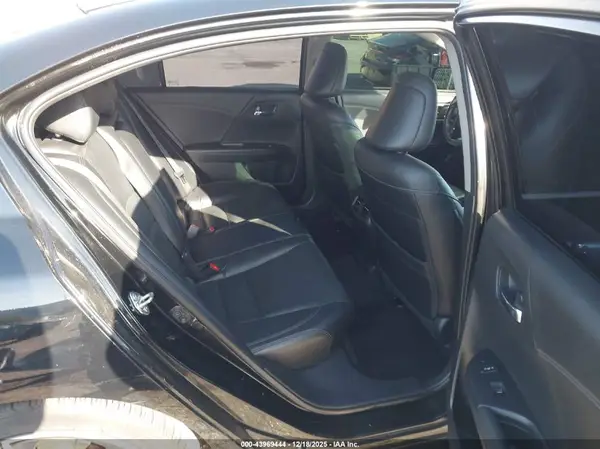 1HGCR3F96HA013935 2017 HONDA ACCORD - Image 8