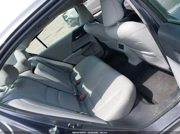 1HGCR3F96HA014325 2017 HONDA ACCORD - Image 8