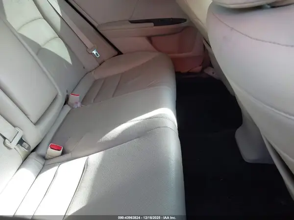 1HGCR3F96HA019301 2017 HONDA ACCORD - Image 8