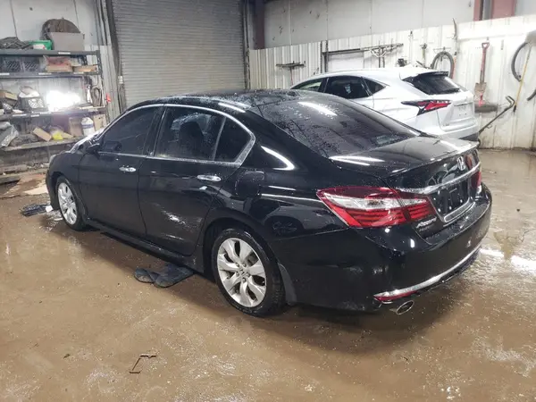 1HGCR3F96HA020660 2017 HONDA ACCORD - Image 2