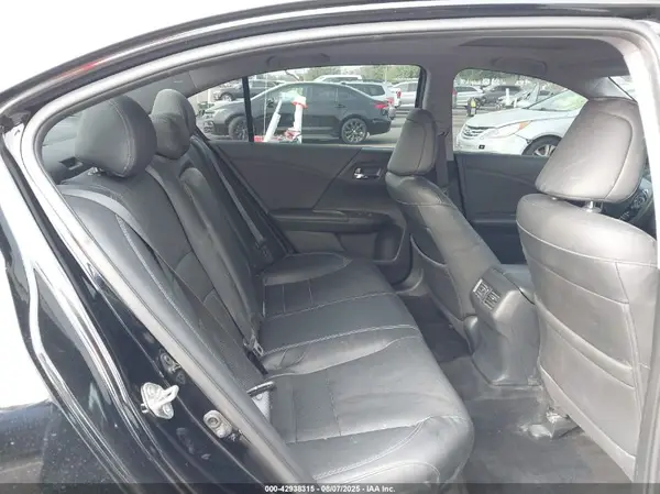 1HGCR3F96HA026801 2017 HONDA ACCORD - Image 8