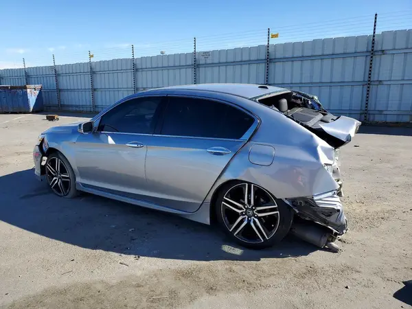 1HGCR3F96HA028175 2017 HONDA ACCORD - Image 2