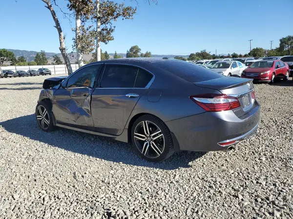 1HGCR3F96HA030282 2017 HONDA ACCORD - Image 2
