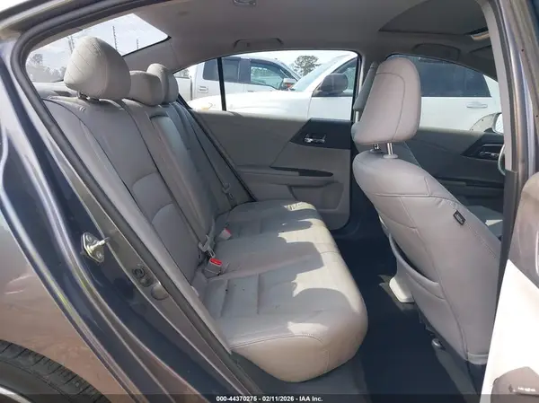 1HGCR3F96HA035062 2017 HONDA ACCORD - Image 8