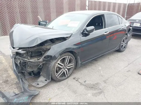 1HGCR3F96HA045431 2017 HONDA ACCORD - Image 2