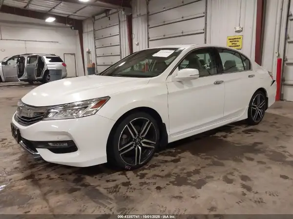 1HGCR3F97GA004322 2016 HONDA ACCORD - Image 2