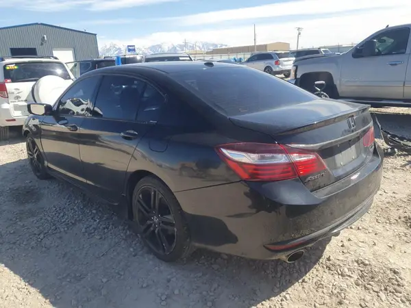 1HGCR3F97GA025610 2016 HONDA ACCORD - Image 2