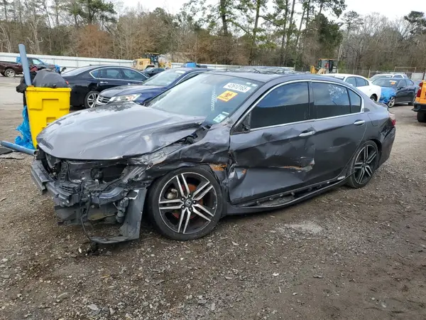 1HGCR3F97HA000952 2017 HONDA ACCORD - Image 1
