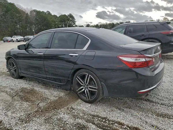 1HGCR3F97HA003365 2017 HONDA ACCORD - Image 2