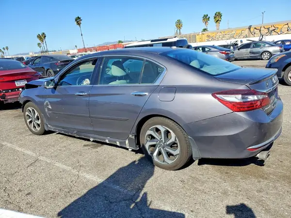 1HGCR3F97HA004399 2017 HONDA ACCORD - Image 2