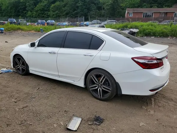 1HGCR3F97HA007951 2017 HONDA ACCORD - Image 2