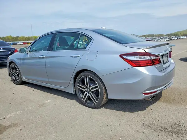 1HGCR3F97HA008193 2017 HONDA ACCORD - Image 2