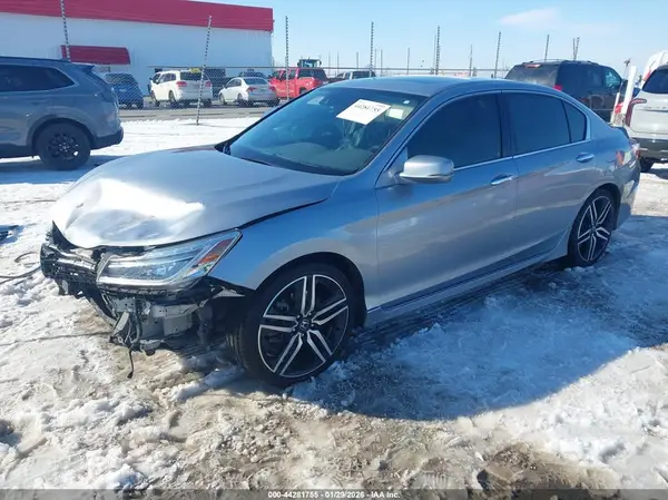 1HGCR3F97HA019095 2017 HONDA ACCORD - Image 2