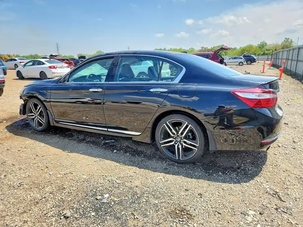 1HGCR3F97HA022773 2017 HONDA ACCORD - Image 2