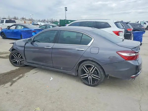 1HGCR3F97HA030999 2017 HONDA ACCORD - Image 2