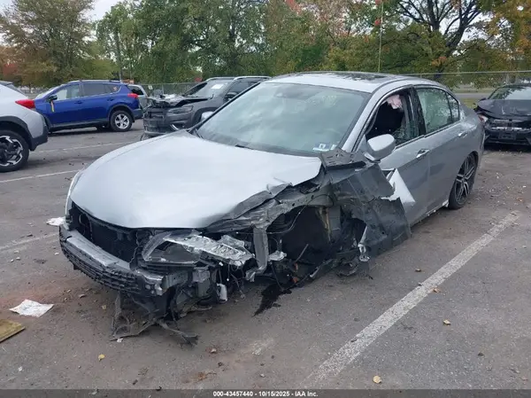 1HGCR3F97HA033000 2017 HONDA ACCORD - Image 2