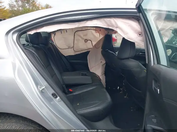 1HGCR3F97HA033000 2017 HONDA ACCORD - Image 8