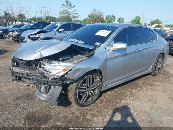 1HGCR3F97HA043736 2017 HONDA ACCORD - Image 2