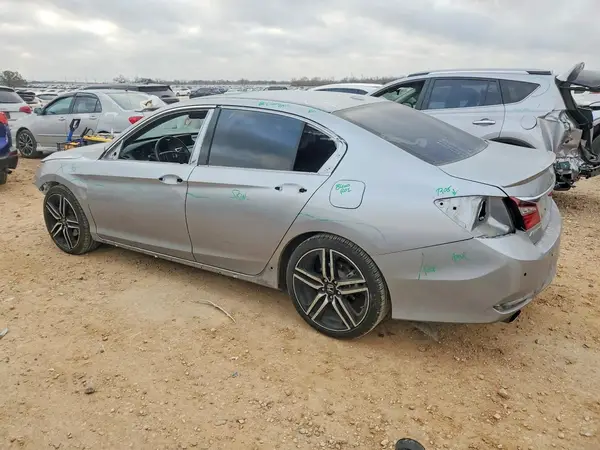 1HGCR3F97HA045244 2017 HONDA ACCORD - Image 2