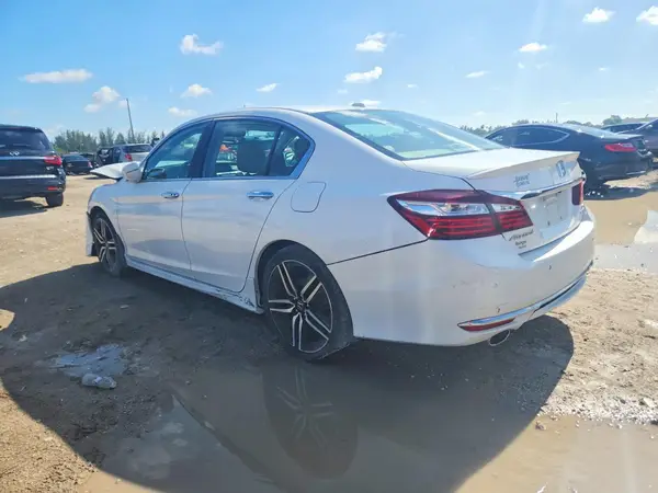1HGCR3F98GA018357 2016 HONDA ACCORD - Image 2