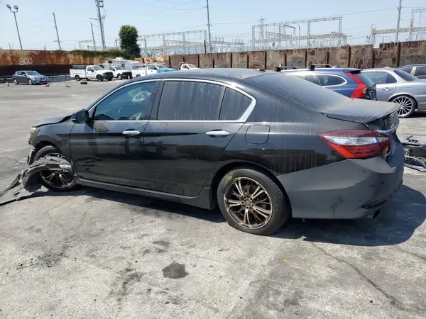 1HGCR3F98HA000328 2017 HONDA ACCORD - Image 2