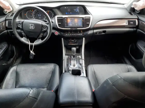 1HGCR3F98HA004637 2017 HONDA ACCORD - Image 8