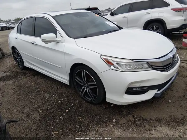 1HGCR3F98HA006470 2017 HONDA ACCORD - Image 1