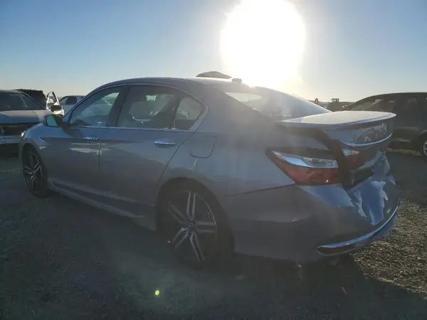 1HGCR3F98HA006937 2017 HONDA ACCORD - Image 2