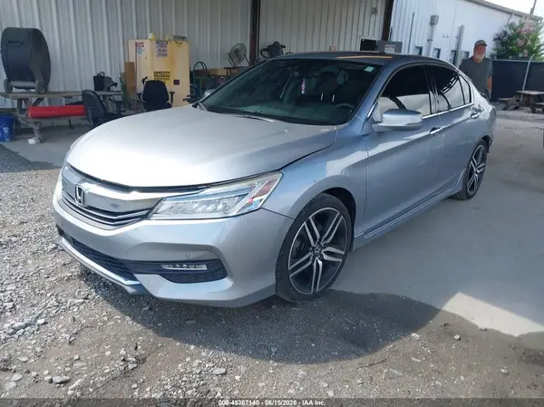 1HGCR3F98HA019087 2017 HONDA ACCORD - Image 2