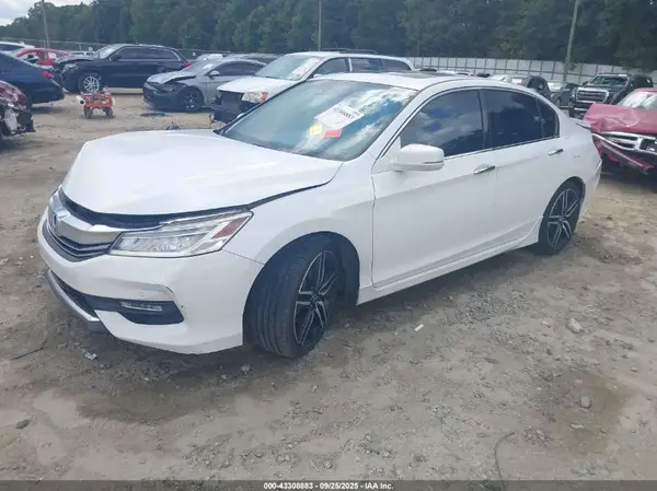 1HGCR3F98HA023673 2017 HONDA ACCORD - Image 2