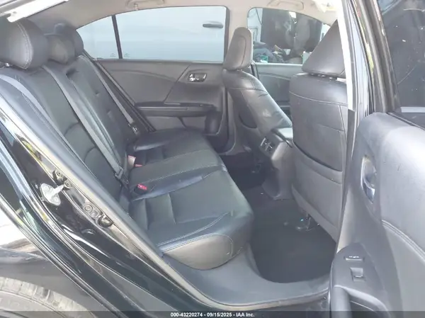 1HGCR3F98HA025665 2017 HONDA ACCORD - Image 8