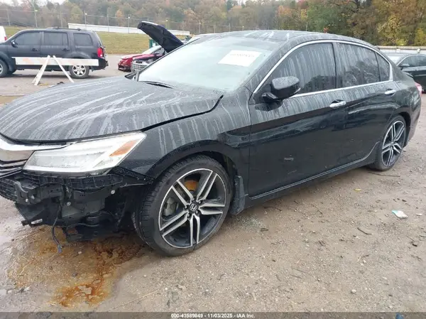 1HGCR3F98HA037654 2017 HONDA ACCORD - Image 2