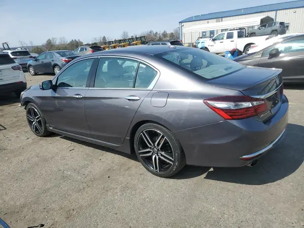 1HGCR3F98HA038528 2017 HONDA ACCORD - Image 2