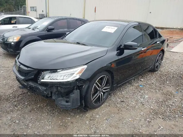 1HGCR3F98HA039064 2017 HONDA ACCORD - Image 2