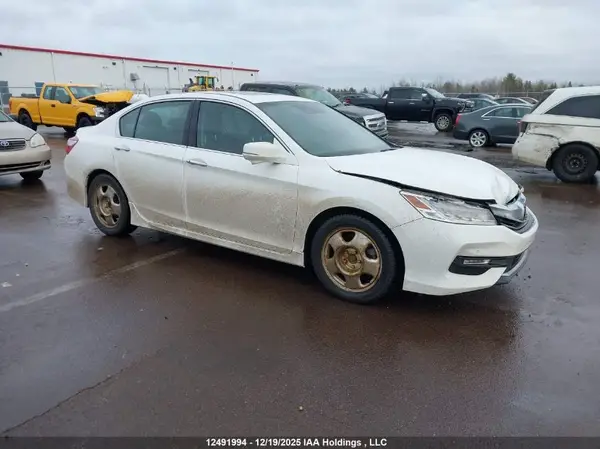 1HGCR3F98HA801955 2017 HONDA ACCORD - Image 1
