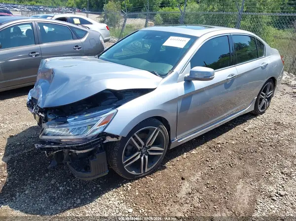 1HGCR3F99GA006511 2016 HONDA ACCORD - Image 2