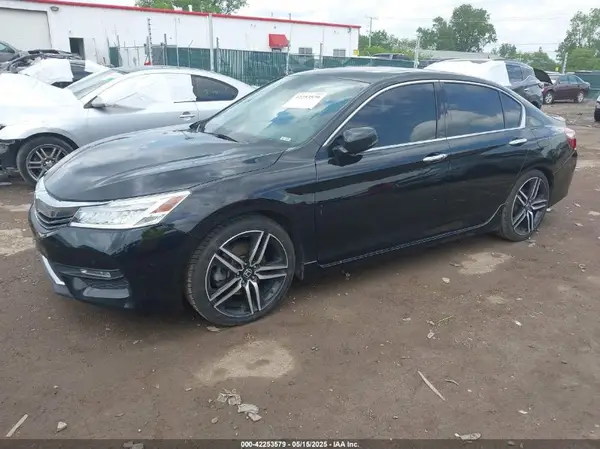 1HGCR3F99GA021963 2016 HONDA ACCORD - Image 2