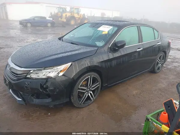 1HGCR3F99GA022420 2016 HONDA ACCORD - Image 2