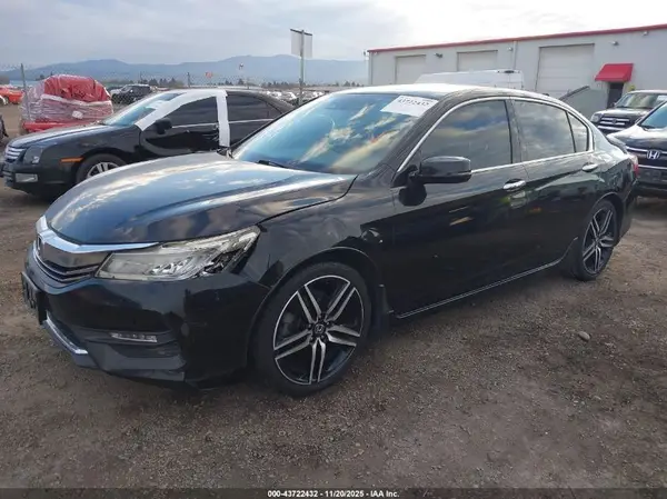 1HGCR3F99HA004890 2017 HONDA ACCORD - Image 2